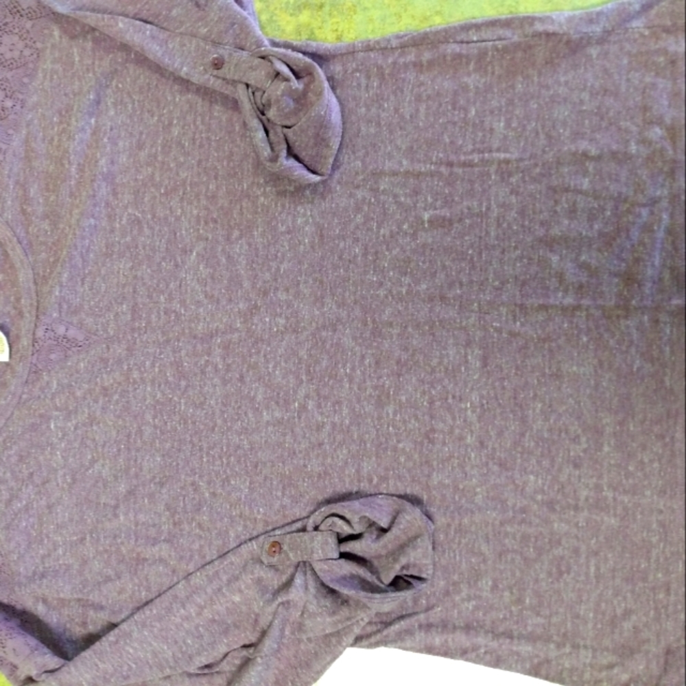 Purple 3/4 sleeve Medium shirt